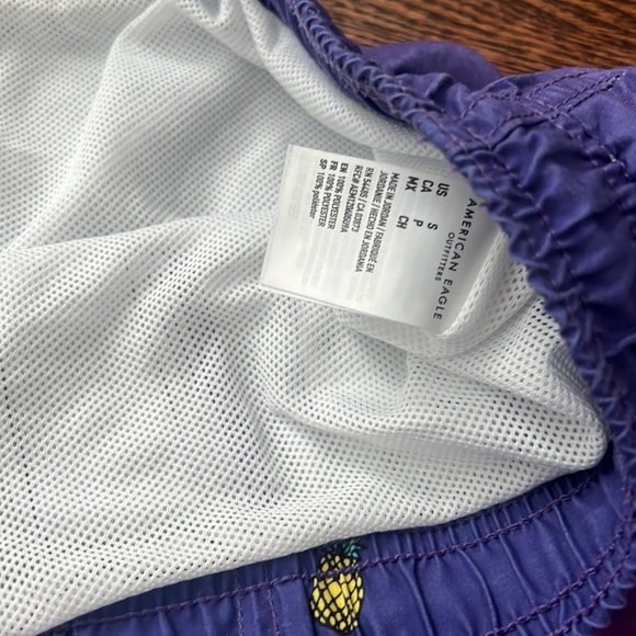 Men’s size small Hollister and American Eagle swim shorts - Picture 7 of 8